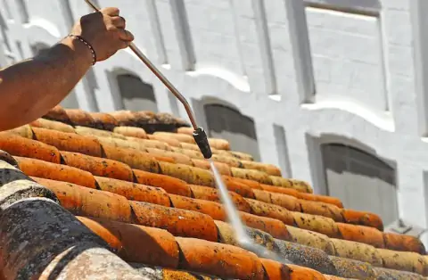 Nettoyage de toitures - Viry-Noureuil